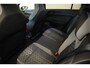 Volkswagen Golf 1.5 eTSI R-Line Business+ R-Line Panoramadak Trekhaak 24 maanden garantie mogelijk (*vraag naar de voorwaarden)