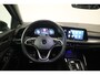 Volkswagen Golf 1.5 eTSI R-Line Business+ R-Line Panoramadak Trekhaak 24 maanden garantie mogelijk (*vraag naar de voorwaarden)