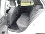 Volkswagen Golf 1.0 eTSI Life Business