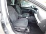 Volkswagen Golf 1.0 eTSI Life Business