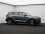 Volvo XC40 T3 163PK Automaat Momentum Pro / 19" / Extra Getint Glas / Camera / Park Assist V+A / Verwarmbare Voorruit / Elektrische Achterklep /