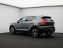 Volvo XC40 T3 163PK Automaat Momentum Pro / 19" / Extra Getint Glas / Camera / Park Assist V+A / Verwarmbare Voorruit / Elektrische Achterklep /