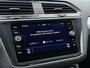 Volkswagen Tiguan 1.5 TSI Business R | Carplay | Navigatie | Elek Achterklep | Parkeersensoren | 19'' | ACC |