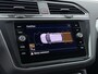 Volkswagen Tiguan 1.5 TSI Business R | Carplay | Navigatie | Elek Achterklep | Parkeersensoren | 19'' | ACC |