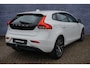 Volvo V40 1.5 T2 Kinetic | Trekhaak | Bi-Xenon | Stoelverwarming | Navigatie | Bluetooth | climate | regen sensor |