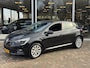 Renault Clio 1.6 E-Tech Hybrid 140 Intens Groot navi / 360 Camera / Stoel & stuurwiel verw. / Clima / LM velgen