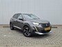 Peugeot 2008 1.2 130PK PureTech | Allure Pack | Achteruitrijcamera | 16 Inch LMV | Parkeersensoren achter | Dakrails | Half leder / stoffen bekleding | Achteruitrijcamera | Apple Carplay/Android Auto|telefoonintegratie premium | Armsteun voor