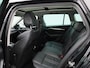 Skoda Octavia Combi 1.0 e-TSI Business Edition Plus | Automaat | Panoramadak | Navigatie | Stoelverwarming | Virtual Cockpit | Leder | Sfeerverlichting | Elektrische Achterklep | Climate Control | Android Auto / Apple Carplay | Lichtmetalen Velgen |