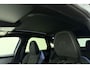 Peugeot E-3008 GT Long Range 97 kWh 230 Pk | OP VOORRAAD | UNIEK | WLTP 680 Actieradius | Trekhaak | Panoramisch Schuif/Kantel Dak | Alcantara Executive Interior