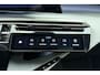 Peugeot E-3008 GT Long Range 97 kWh 230 Pk | OP VOORRAAD | UNIEK | WLTP 680 Actieradius | Trekhaak | Panoramisch Schuif/Kantel Dak | Alcantara Executive Interior