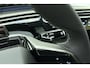 Peugeot E-3008 GT Long Range 97 kWh 230 Pk | OP VOORRAAD | UNIEK | WLTP 680 Actieradius | Trekhaak | Panoramisch Schuif/Kantel Dak | Alcantara Executive Interior