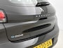 Peugeot e-208 EV Active Pack 50 kWh 136pk | Accu SOH 97,8% | Navigatie | Climate Control | Cruise Control | Armsteun | Led koplampen | DAB+ radio | Parkeersensoren | Keyless start | Apple Carplay / Android Auto | Bluetooth | Elektrisch inklapbare spiegels | Regensensor | Automatisch dimlicht | 16" lichtmetalen velgen |