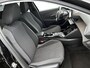 Peugeot e-208 EV Active Pack 50 kWh 136pk | Accu SOH 97,8% | Navigatie | Climate Control | Cruise Control | Armsteun | Led koplampen | DAB+ radio | Parkeersensoren | Keyless start | Apple Carplay / Android Auto | Bluetooth | Elektrisch inklapbare spiegels | Regensensor | Automatisch dimlicht | 16" lichtmetalen velgen |