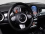 MINI Cooper Mini 1.6 Sport (CLIMATE,CRUISE,STOELVERWARMING,GETINT,BLACK AND WHITE EDTION,SPORTSTOELEN,LM VELGEN,NETTE STAAT)