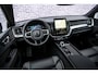Volvo XC60 2.0 T6 Plug-in hybrid AWD Plus Black Edition | Luchtvering | Keyless Entry | Head-up Display | Panoramadak | Harman Kardon Audio | 360 Camera | Donker Glas | Elek. Verst. Voorstoelen