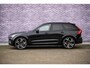 Volvo XC60 2.0 T6 Plug-in hybrid AWD Plus Black Edition | Luchtvering | Keyless Entry | Head-up Display | Panoramadak | Harman Kardon Audio | 360 Camera | Donker Glas | Elek. Verst. Voorstoelen
