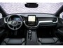 Volvo XC60 2.0 T6 Plug-in hybrid AWD Plus Black Edition | Luchtvering | Keyless Entry | Head-up Display | Panoramadak | Harman Kardon Audio | 360 Camera | Donker Glas | Elek. Verst. Voorstoelen