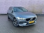 Volvo XC60 2.0 B5 Momentum Pro | Lederen Bekleding | Sportstoelen | Achteruitrijcamera | Parkeersensoren | Lichtmetalen Velgen 19 inch | DAB | Navigatie