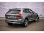 Volvo XC60 2.0 T8 Twin Engine AWD Inscription | Luchtvering | 20" | Panoramadak |360 Camera | Trekhaak | Adaptieve Cruise Control | Harman Kardon |