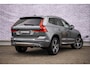 Volvo XC60 2.0 T8 Twin Engine AWD Inscription | Luchtvering | 20" | Panoramadak |360 Camera | Trekhaak | Adaptieve Cruise Control | Harman Kardon |