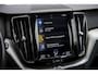 Volvo XC60 2.0 T8 Twin Engine AWD Inscription | Luchtvering | 20" | Panoramadak |360 Camera | Trekhaak | Adaptieve Cruise Control | Harman Kardon |