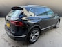 Volkswagen Tiguan 1.5 TSI ACT Highline Business R Pano Massage Carplay