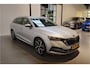 Skoda Octavia Combi 1.4 TSI iV PHEV Business Edition Stoelverwarming voor en achter - Stuurverwarming - Apple Carplay/Android Auto - Dodehoekdetectie - Adaptive Cruise - Trekhaak - Virtual Cockpit -