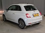 Fiat 500 1.0 Hybrid Dolcevita | Panoramadak | CarPlay | Climate & Cruise c. | 15""LMV | PDC | Panoramadak | CarPlay | Climate & Cruise c. | 15""LMV | PDC |