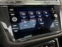 Volkswagen Tiguan 1.4 245pk TSI eHybrid R-Line Business+ Panoramisch schuif-, kanteldak | Trekhaak | Navigatie 'Discover Media'