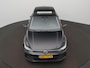 Volkswagen Golf 1.5 eHybrid Life Edition Automaat - Panoramaschuif-kanteldak - Apple Carplay/Android Auto - ACC - Camera - Sfeerverlichting