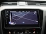 Volkswagen Passat Variant 1.5 TSI R-Line Business + | Trekhaak | Camera | Carplay | Stoelverwarming | Cruise Control | Keyless |