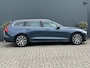 Volvo V60 2.0 T8 Twin Engine AWD Inscription | Trekhaak | Pano | All-seasons | Stoel en-stuurverwarming | leder | Full-led |