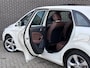 Mercedes-Benz B-klasse 200 Ambition | Panoramadak | Leder | Navigatie | | Dealeronderhouden | Nieuwe distributieketting |