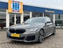 BMW 5-Serie Touring 520i Business Edition Plus | M-Sport | Orig. NL | M-Pakket | Laser verlichting |