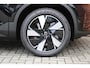 Volvo EX40 Single Motor Extended Range Ultra | Demo Deal | Panoramadak met schuif-/kantelfunctie | Verwarmbare voorstoelen&stuurwiel | Premium audio by Harman Kardon | Adaptieve cruise control | Warmtepomp | 360 graden camera | 19 inch Lichtmetalen velgen |