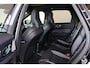 Volvo XC60 T8 Recharge AWD Ultra Black Edition - Luchtvering - Panorama/schuifdak - IntelliSafe Assist & Surround - 360º Camera - Bowers & Wilkins audio - Adaptieve LED koplampen - Verwarmde voorstoelen, stuur & achterbank - Parkeersensoren voor & achter - Elektr. bedienb. voorstoelen met geheugen - Head up display - Draadloze tel. lader - Extra getint glas - 21' LMV