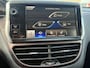 Peugeot 2008 1.2 VTi Allure met parkeersensoren en trekhaak en cruise controle en airco
