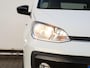 Volkswagen Up! 1.0 R-Line 60 pk | Climate control | Cruise control | Steunhaak | 16" Triangle | Camera