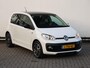 Volkswagen Up! 1.0 R-Line 60 pk | Climate control | Cruise control | Steunhaak | 16" Triangle | Camera