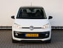 Volkswagen Up! 1.0 R-Line 60 pk | Climate control | Cruise control | Steunhaak | 16" Triangle | Camera