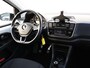 Volkswagen Up! 1.0 R-Line 60 pk | Climate control | Cruise control | Steunhaak | 16" Triangle | Camera