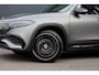 Mercedes-Benz EQB 350 4MATIC AMG Line 71 kWh | 40.500,- Netto | Distronic | Memory | HUD | Verwarmd Stuurwiel | Trekhaak | Burmester | Panoramadak | Keyless Go | Surround Camera | Vario-Achterbank |
