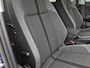 Volkswagen Polo 1.0 TSI Style Automaat / All season banden / Stoelen-pakket / Virtual cockpit / Stoelverwarming / Adaptief cruise control / Apple Carplay Android Auto / Trekgewicht 1100 kg / Climate control / Parkeersensoren voor en achter /
