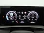 Volkswagen T-Roc 1.5 eTsi Life First Edition | Trekhaak | Stoel- & Stuurverwarming | Dodehoek detectie | Camera |
