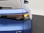 Volkswagen T-Roc 1.5 eTsi Life First Edition | Trekhaak | Stoel- & Stuurverwarming | Dodehoek detectie | Camera |