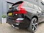 Volvo XC60 2.0 T8 Plug-in hybrid AWD Plus Black Edition trekhaak, panoramadak