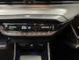 Hyundai i20 1.0 T-GDI Premium / Navigatie / Camera / Stoel- en Stuurverwarming / Adaptive Cruise Control / BOSE Audio / Climate Control / LED Verlichting / Digitaal Dashboard /