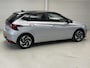 Hyundai i20 1.0 T-GDI Premium / Navigatie / Camera / Stoel- en Stuurverwarming / Adaptive Cruise Control / BOSE Audio / Climate Control / LED Verlichting / Digitaal Dashboard /