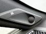 Toyota RAV4 2.5 Hybrid Bi-Tone Panoramisch glazen dak | Dealer Onderhouden | Stoel + Stuurverwarming | JBL | Blindspot | PDC | Navigatie |