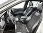 Toyota RAV4 2.5 Hybrid Bi-Tone Panoramisch glazen dak | Dealer Onderhouden | Stoel + Stuurverwarming | JBL | Blindspot | PDC | Navigatie | SL 105